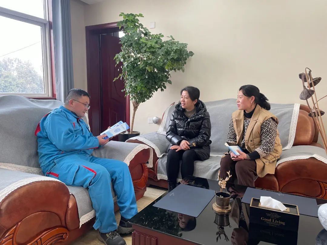 判罚引争议，观众疑虑不安，裁决细节被关注的简单介绍