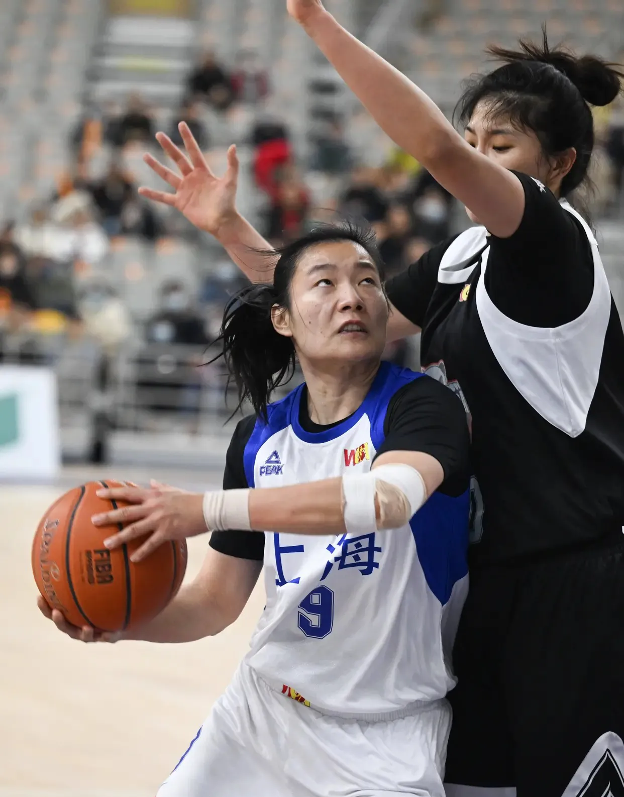 关于女子篮球联赛迎来新赛季，巾帼不让须眉的信息