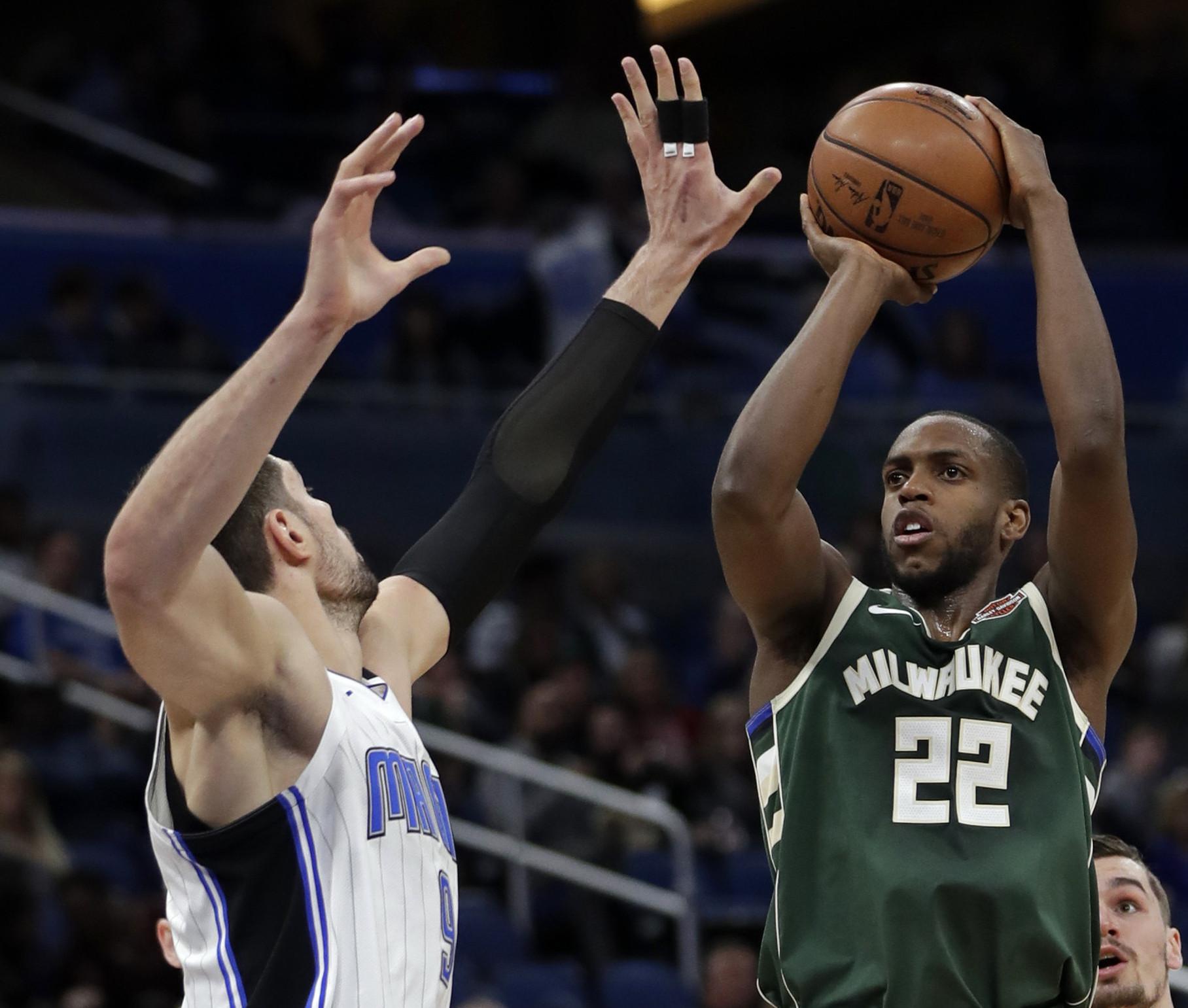 莱万赛后谦逊发言登热搜，密尔沃基雄鹿横扫拜仁慕尼黑引发热议的简单介绍